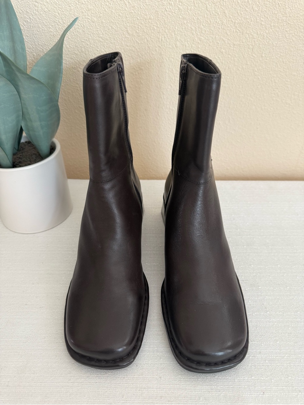 New Jennifer Moore Women's Dark Brown Leather Mid-Calf Boots